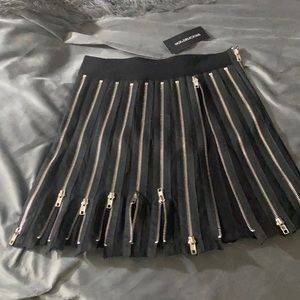Zipper skirt